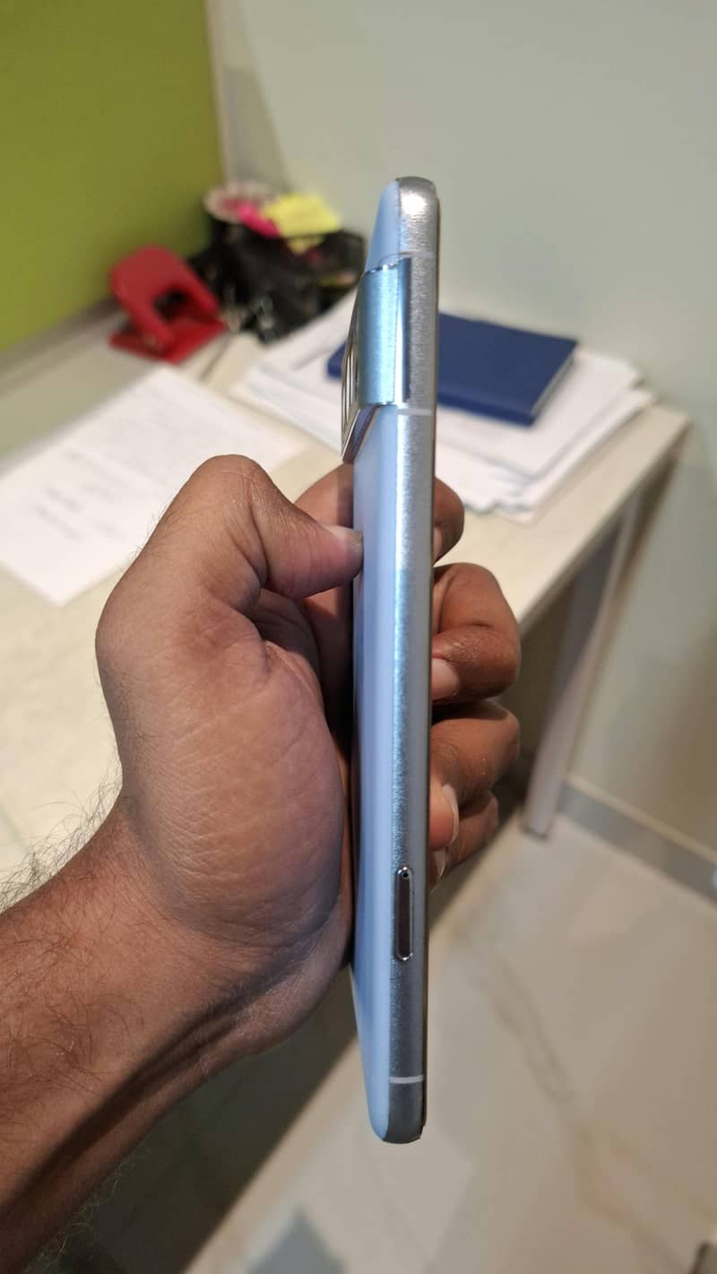 Google Pixel 8 Pro 2
