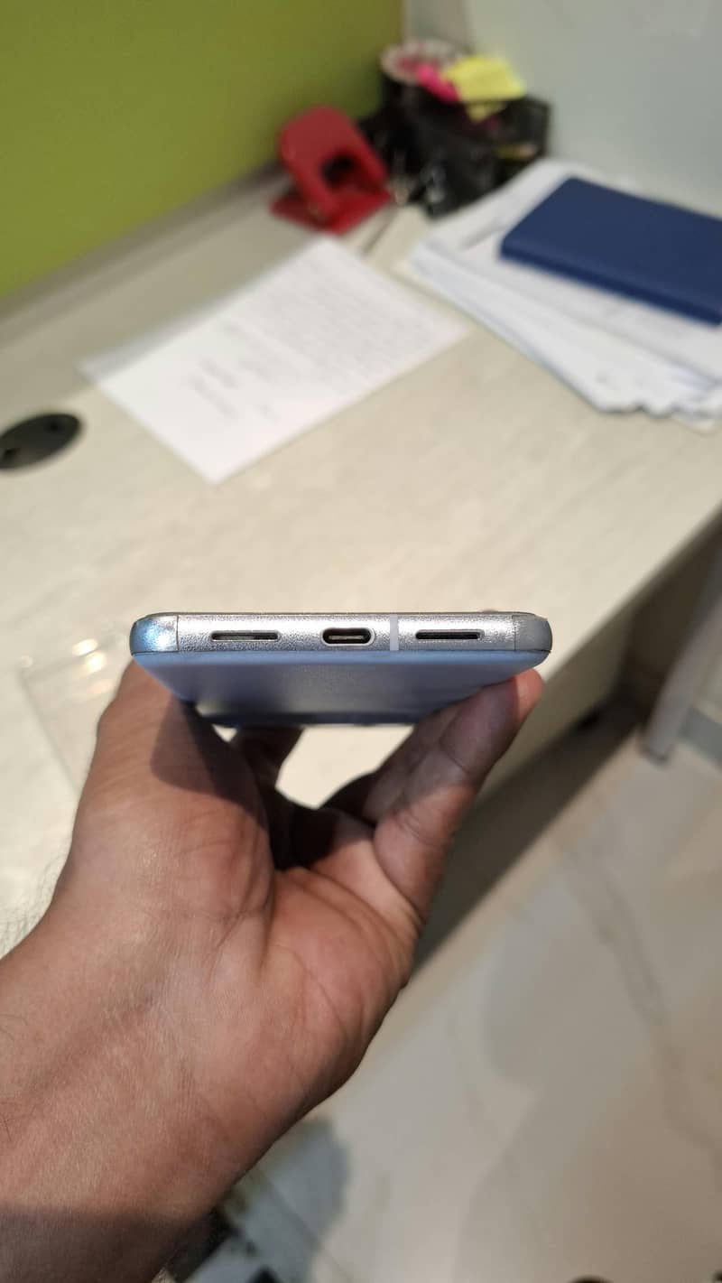 Google Pixel 8 Pro 4