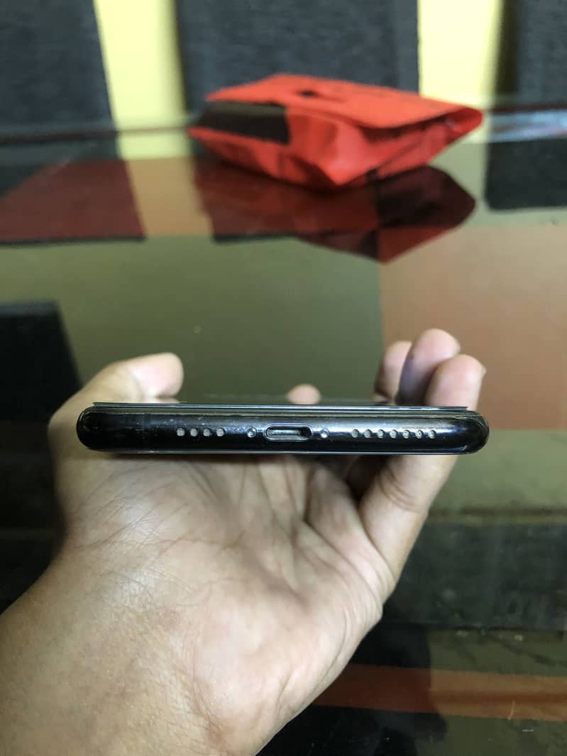 Apple iPhone 11 Pro Max 1
