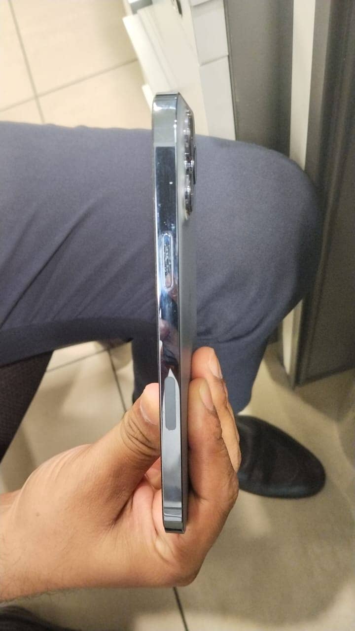 Apple iPhone 13 Pro Max 3