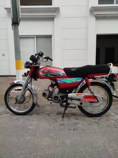 Honda CD 70 2017 for sale in very good condition