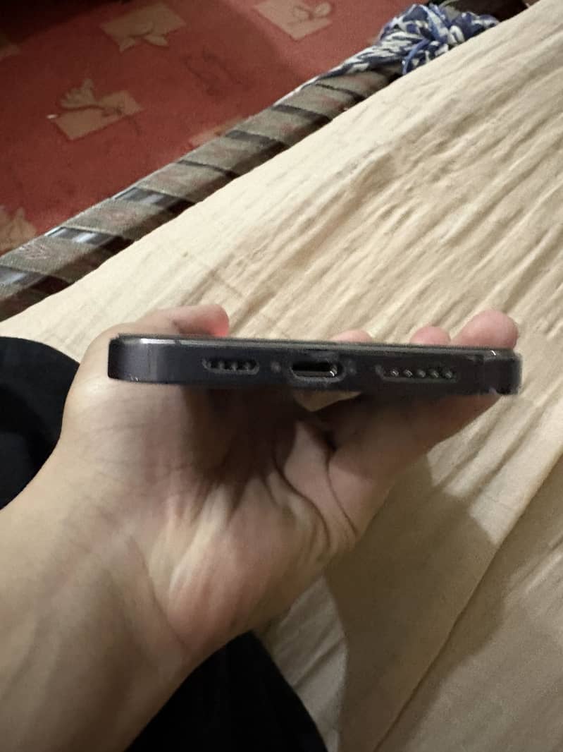 Apple iPhone 14 Pro Max 1
