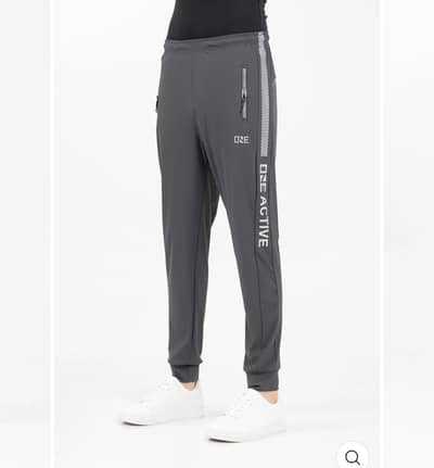 ONE BRAND KE 2 TROUSER BILKUL NEW HIGH QUALITY KE  3.2k per Touser