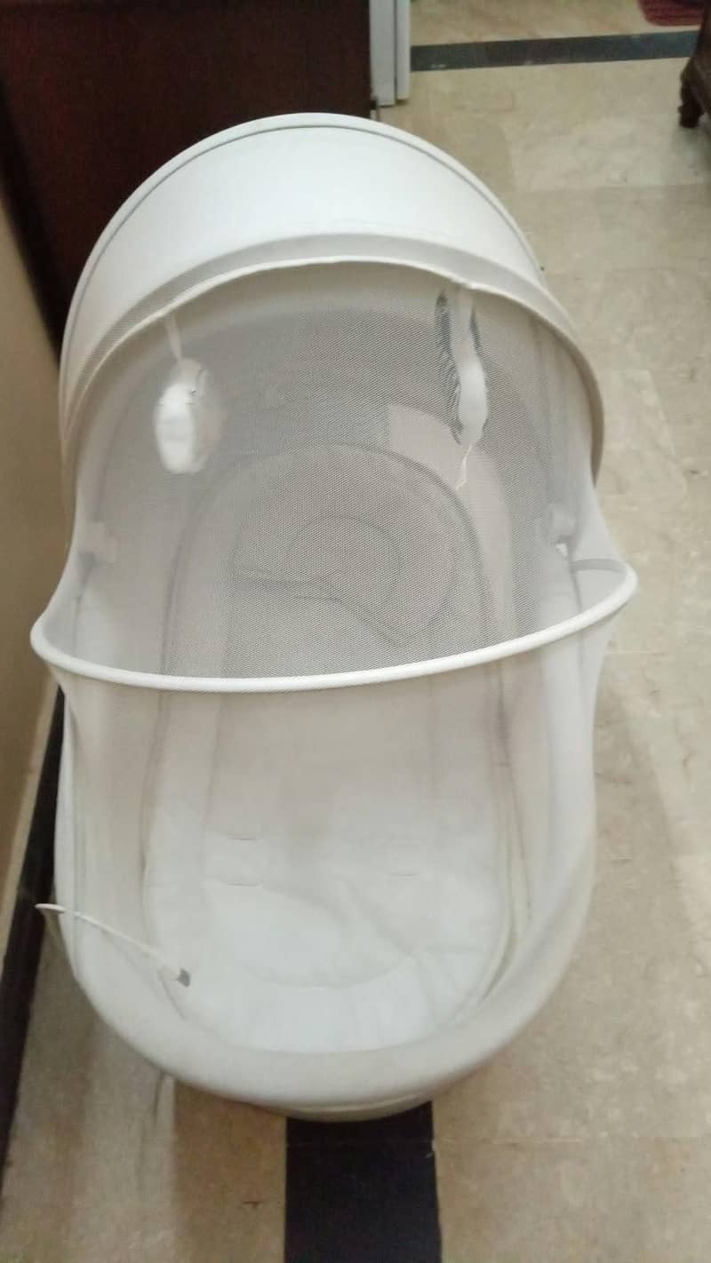 bassinet 1