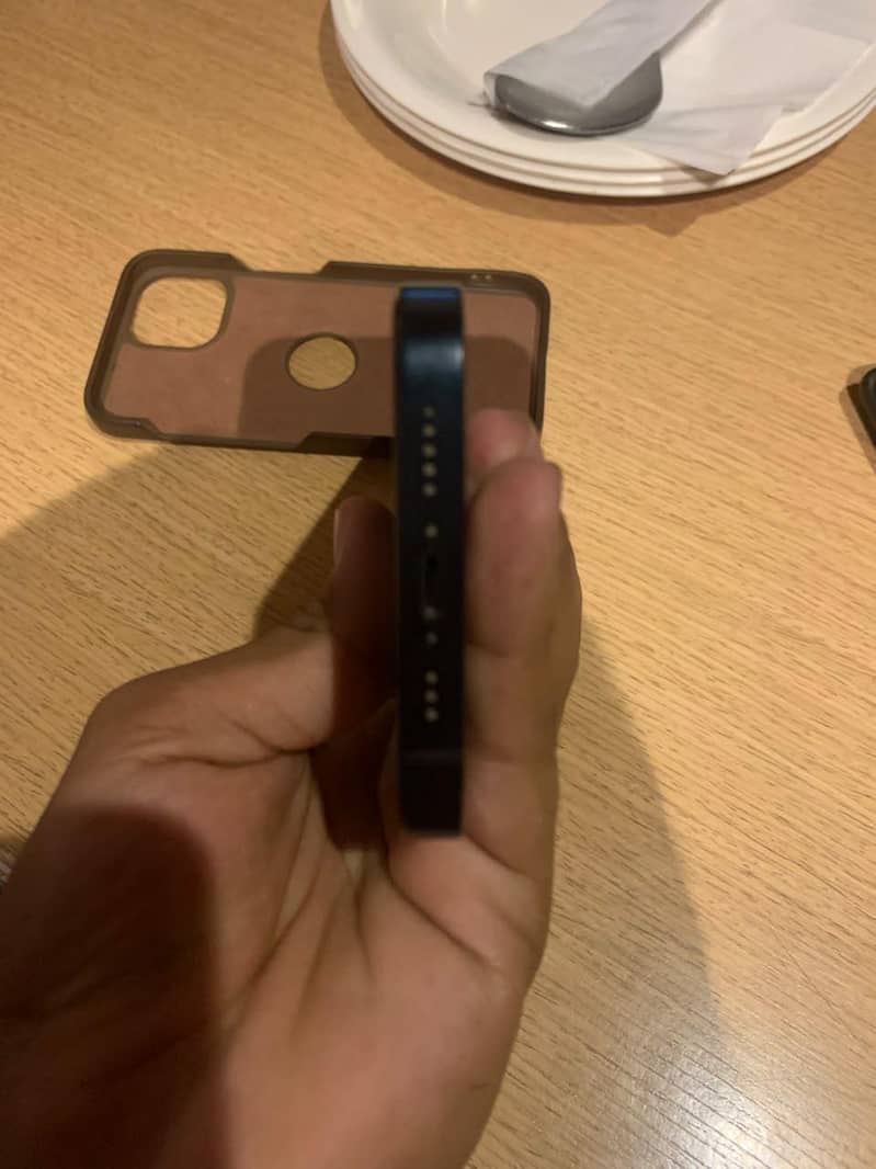 Apple iPhone 14 2