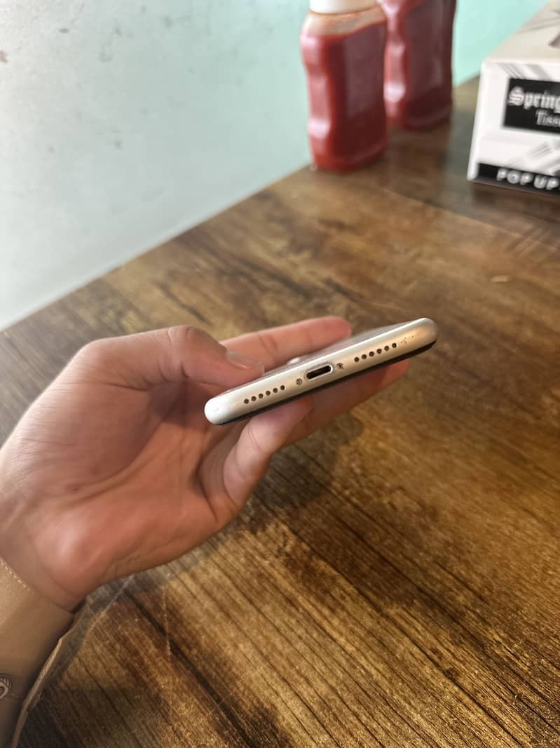 Apple iPhone 11 2
