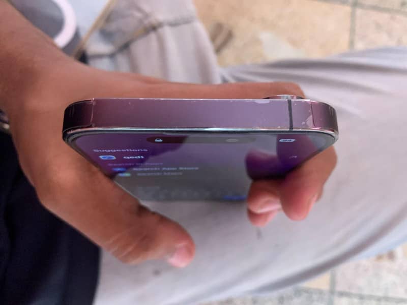 Apple iPhone 14 Pro 4