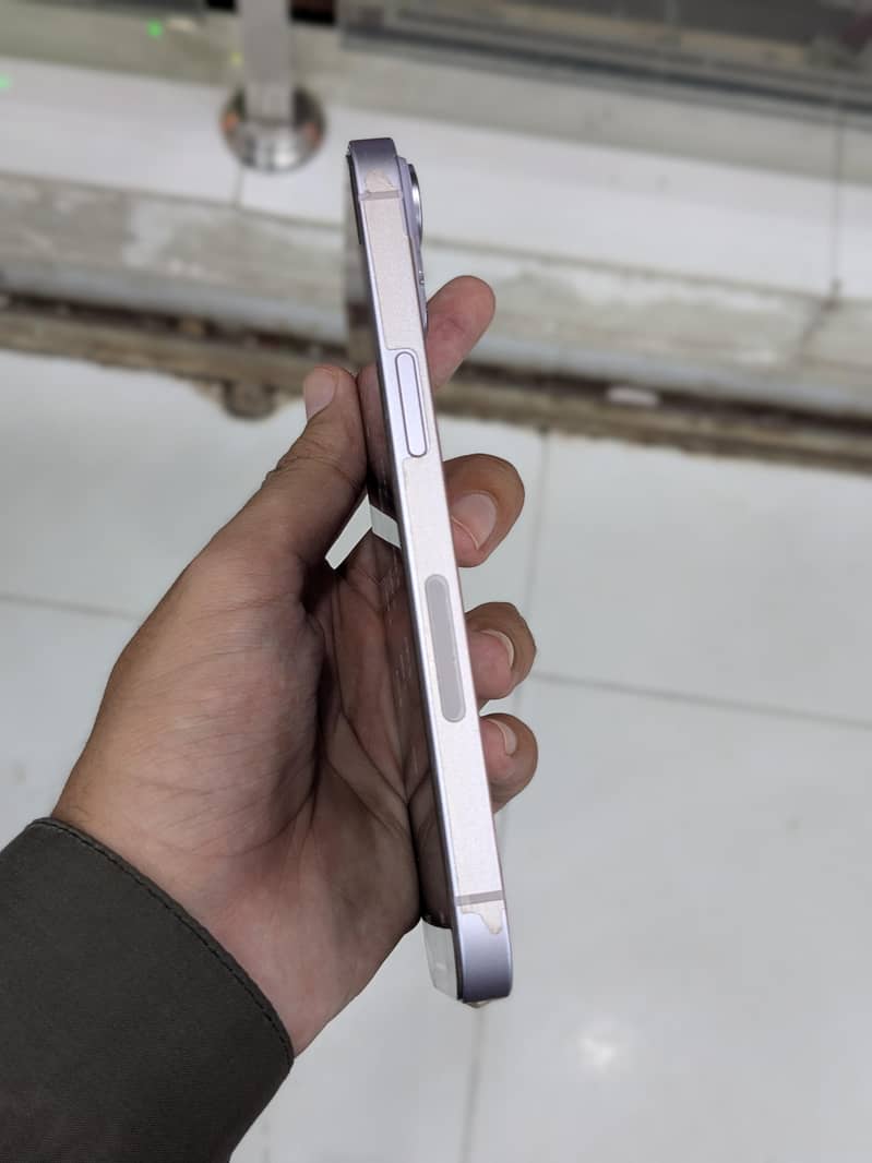 Apple iPhone 14 1