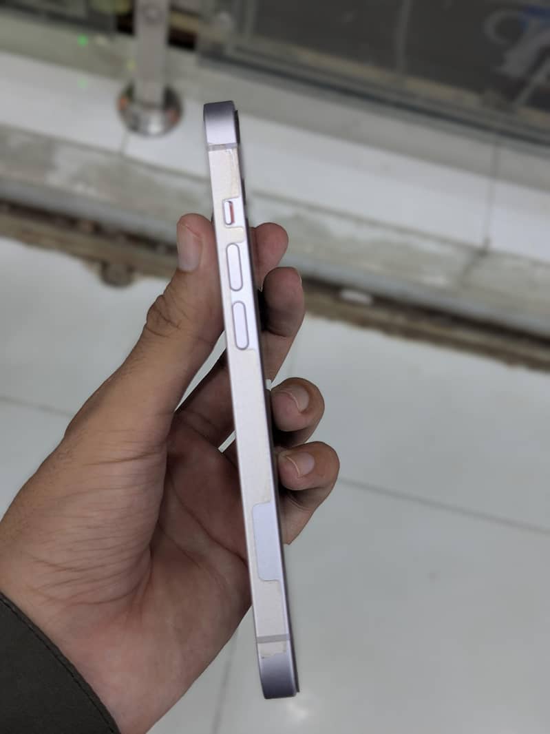 Apple iPhone 14 2