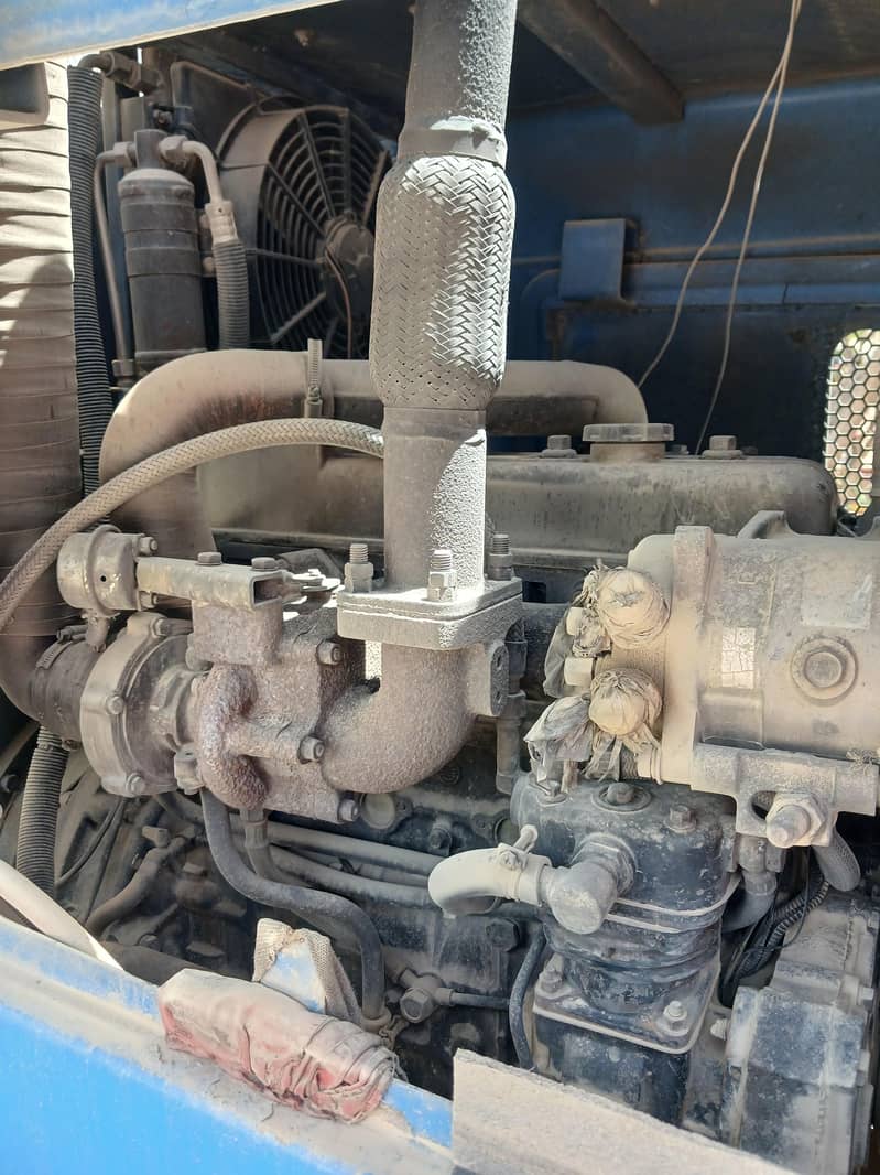 Loader 2016 model 10/8 3