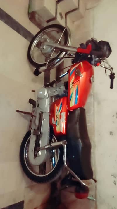 2011 model everything is perfect bike Honda lovers