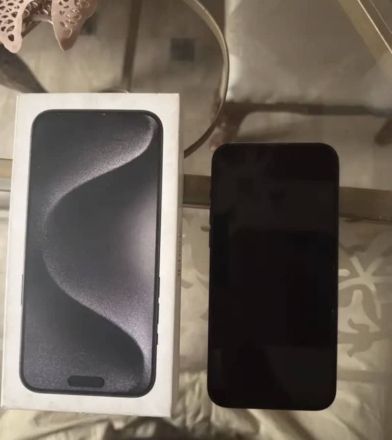 Apple iPhone 15 Pro Max 1