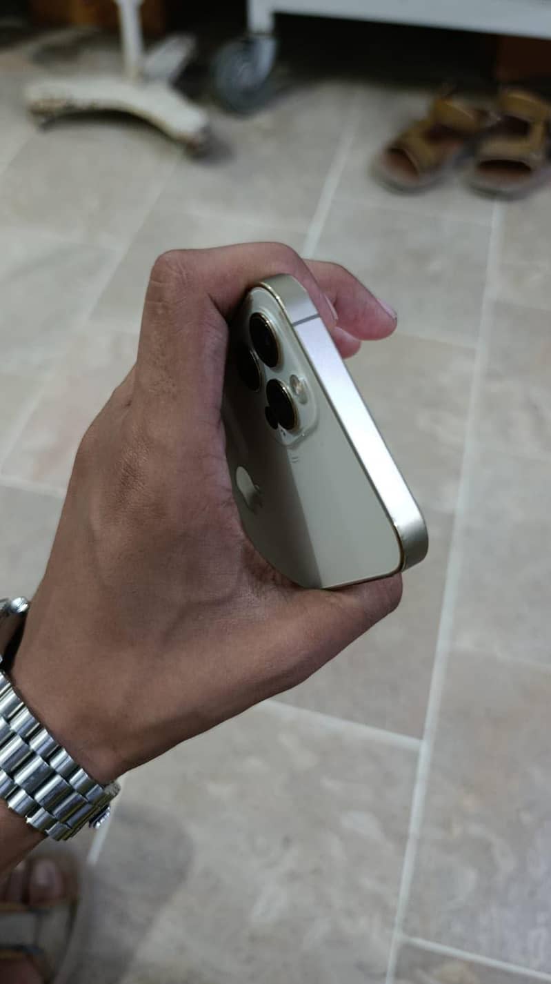 Apple iPhone 12 Pro 3