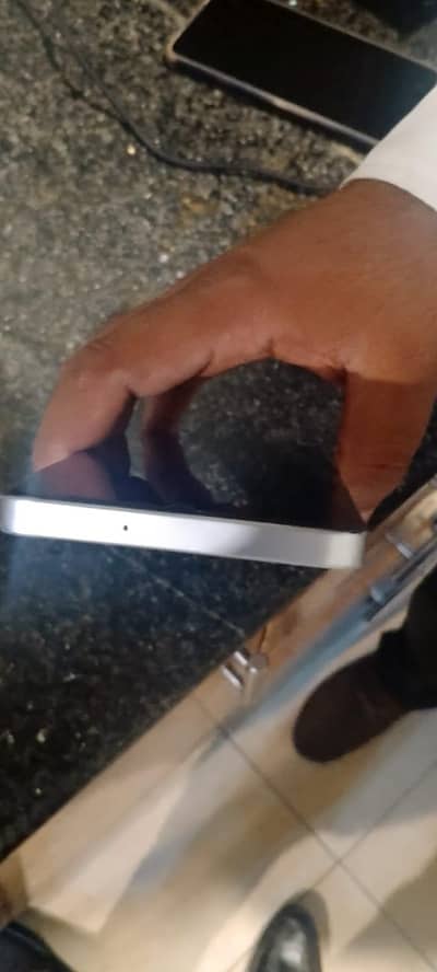 Samsung Mobile A06