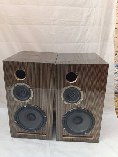 Hertz Speakers with Boxes Pair | Speaker Box | Used