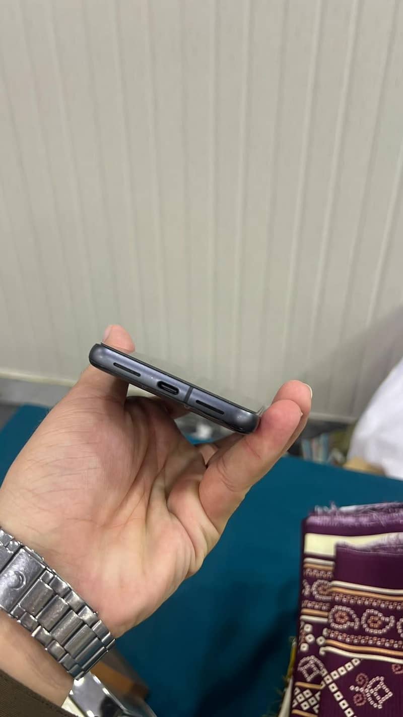 Google Pixel 8 3