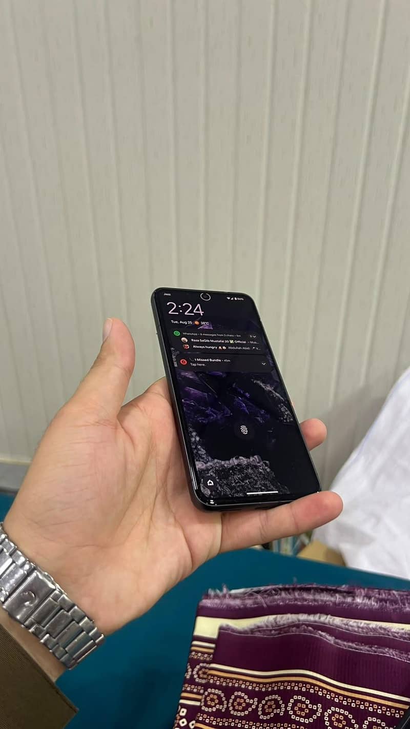 Google Pixel 8 5