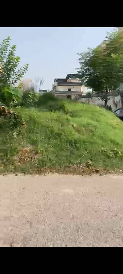 **PRIME 1 KANAL RESIDENTIAL PLOT FOR SALE G-13/2 ISLAMABAD**