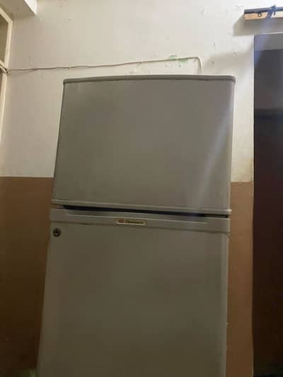 Refrigerator for Sale – Excellent Condition
