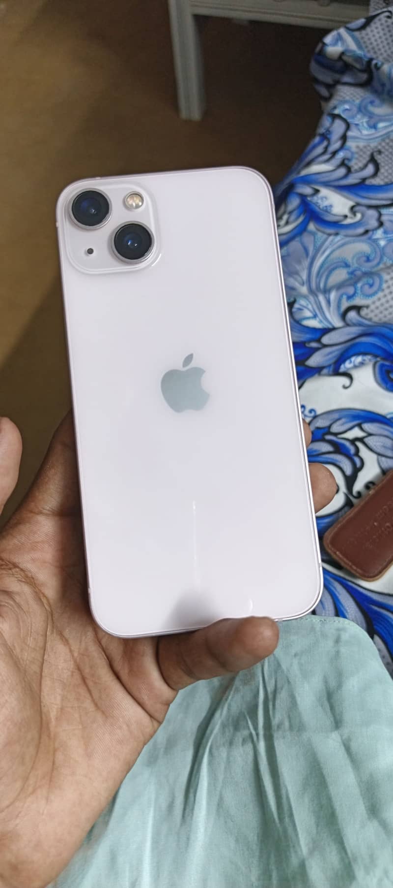 Apple iPhone 13 3