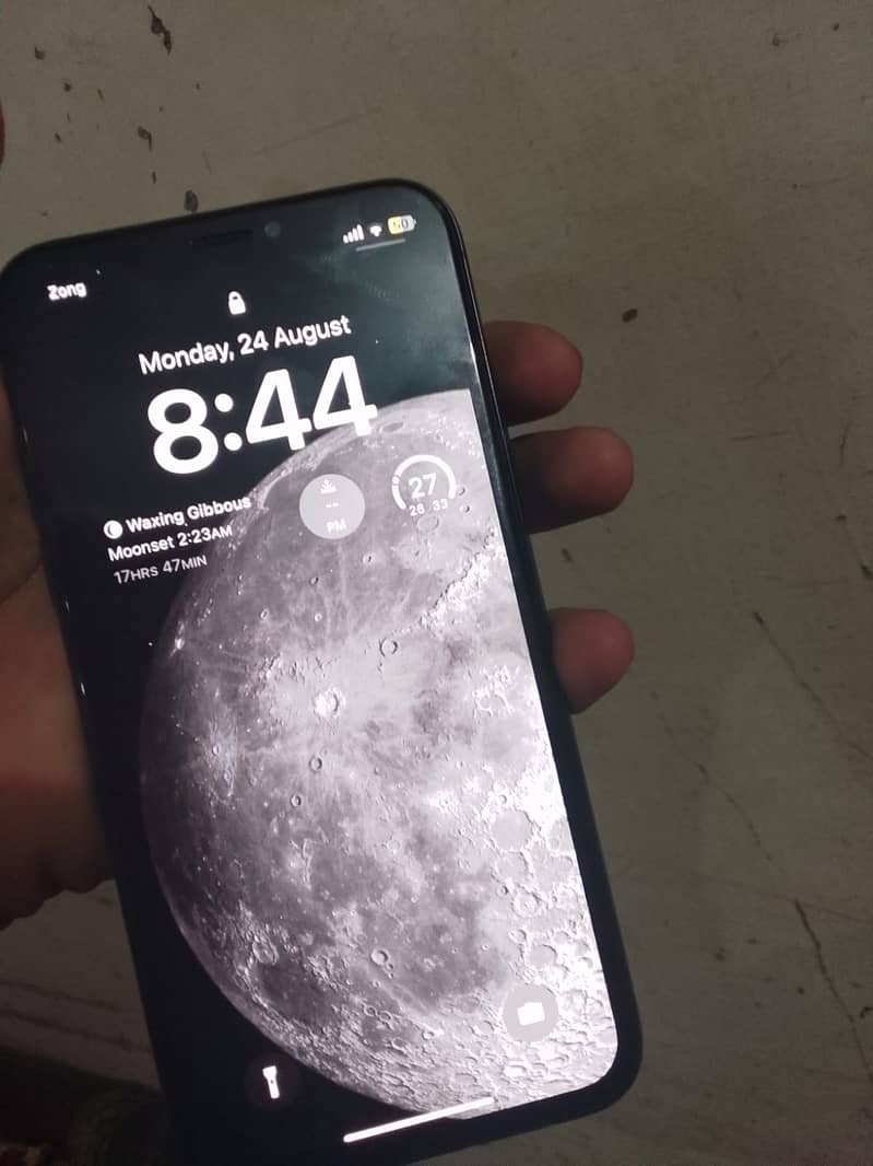Apple iPhone X 3