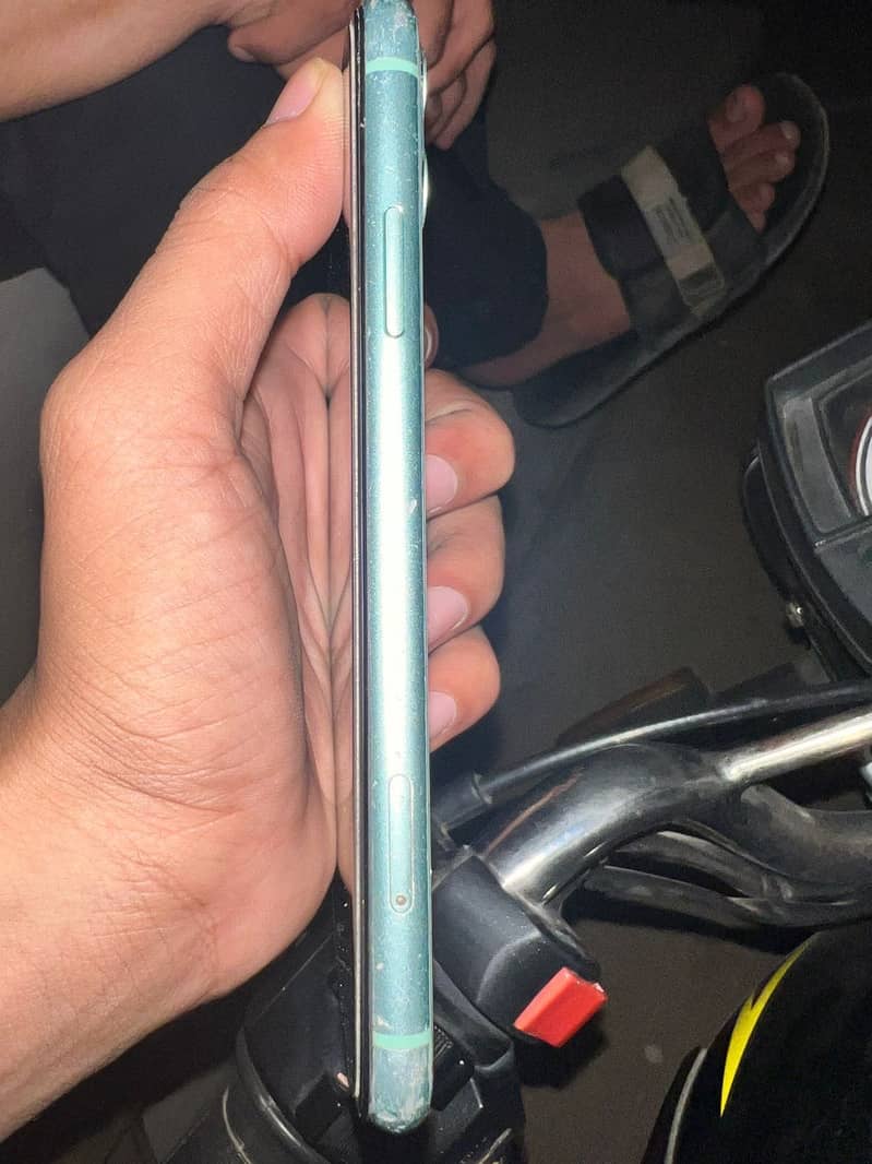Apple iPhone 11 2