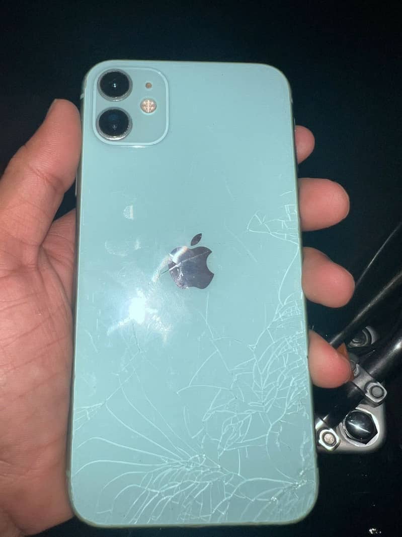 Apple iPhone 11 3
