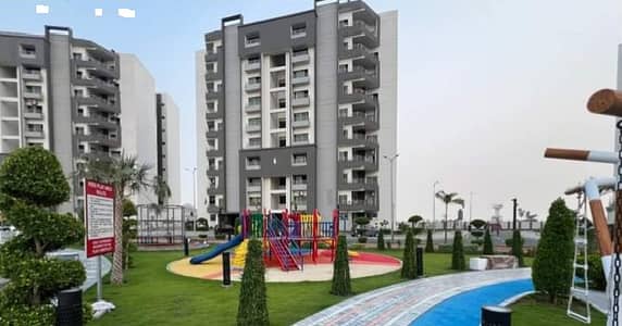 10 MARLA 3 BEDROOM APARTMENT AVAILABLE FOR RENT