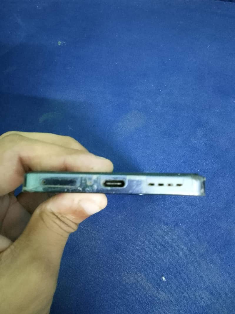 Infinix Note 40 4
