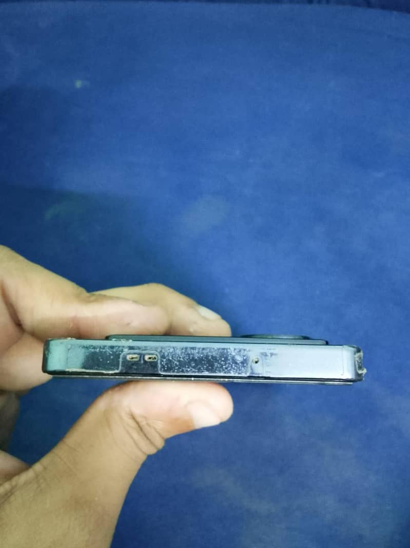 Infinix Note 40 5