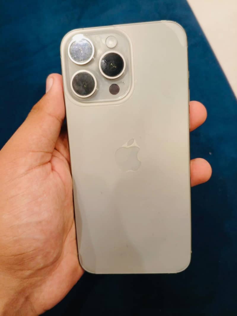 iphone 15 pro max 0
