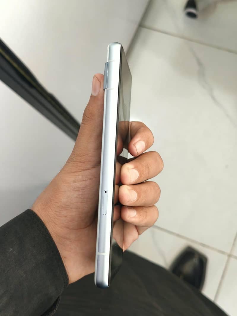 Google Pixel 7a 2