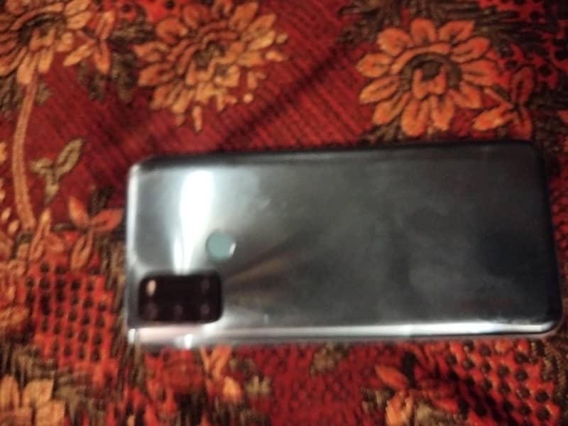 Realme C17 0
