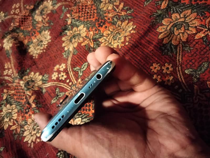 Realme C17 3