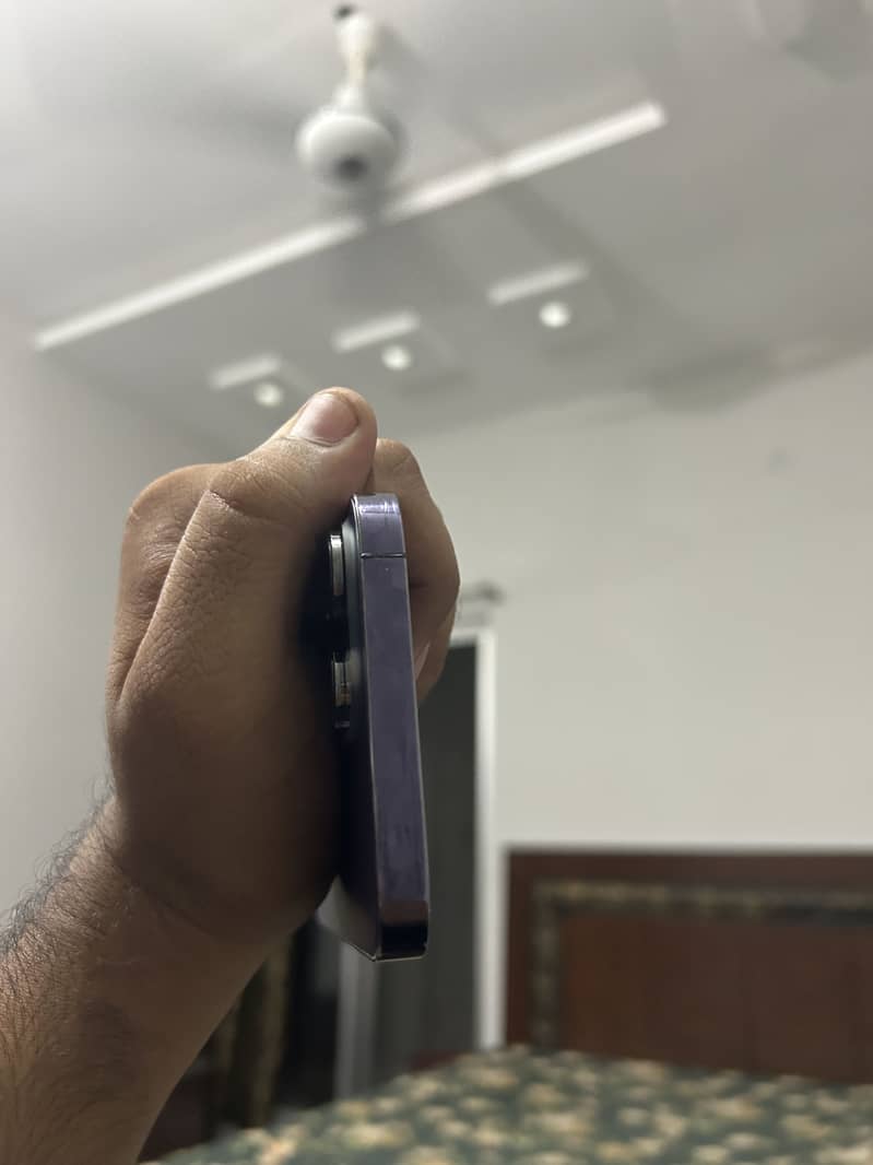 Apple iPhone 14 Pro Max 4
