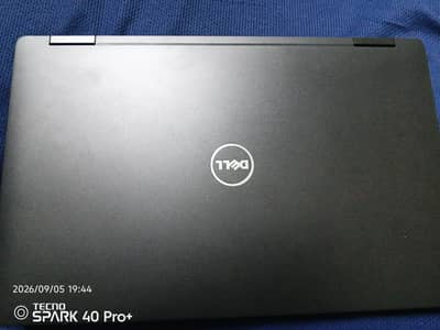 Dell Xps 13 9365 i5 7gen 8gb ram 256gb SSD 120 MB Intel Graphics card