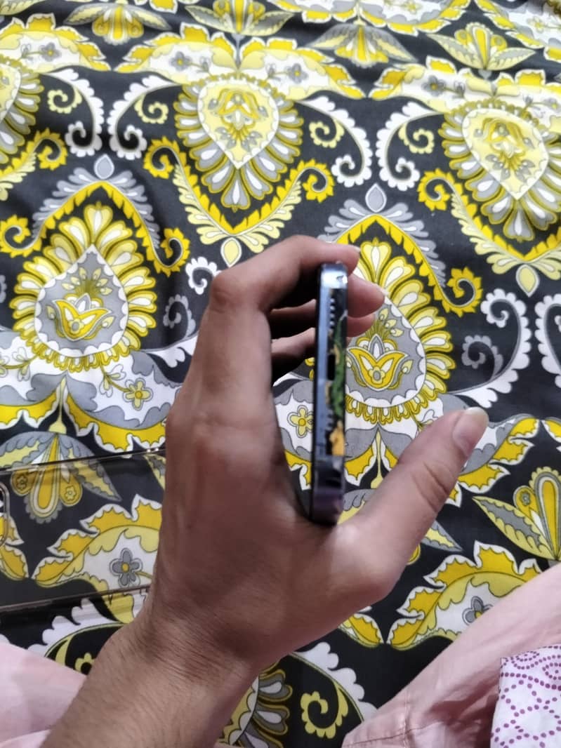 Apple iPhone 13 Pro 3