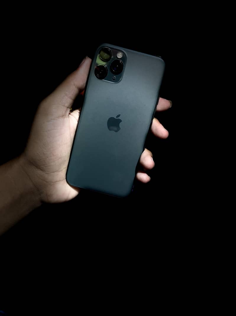Apple iPhone 11 Pro 1