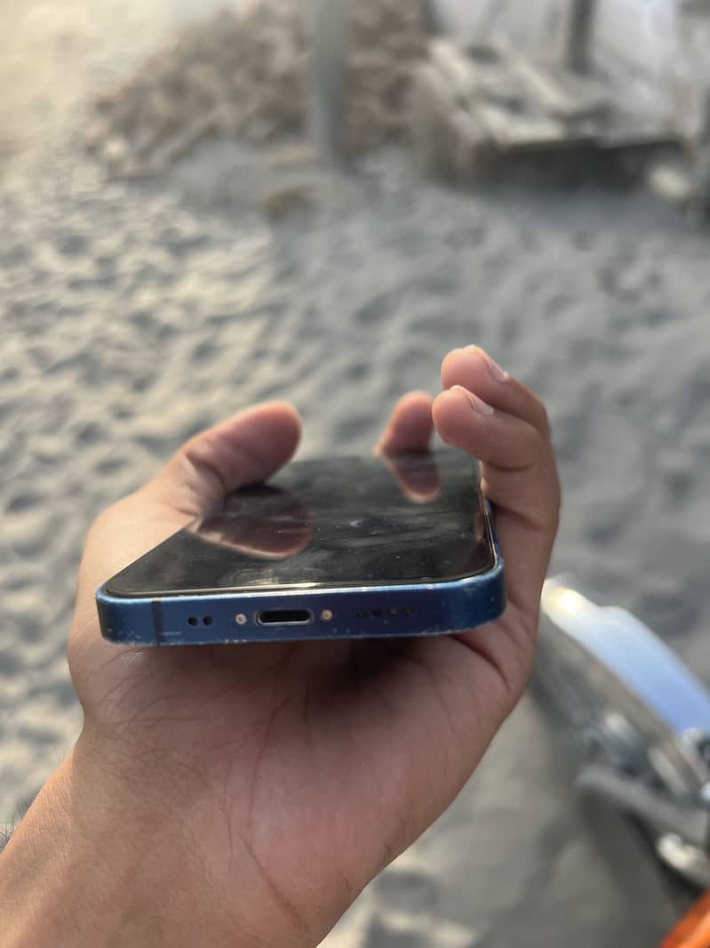 Apple iPhone 12 mini 2