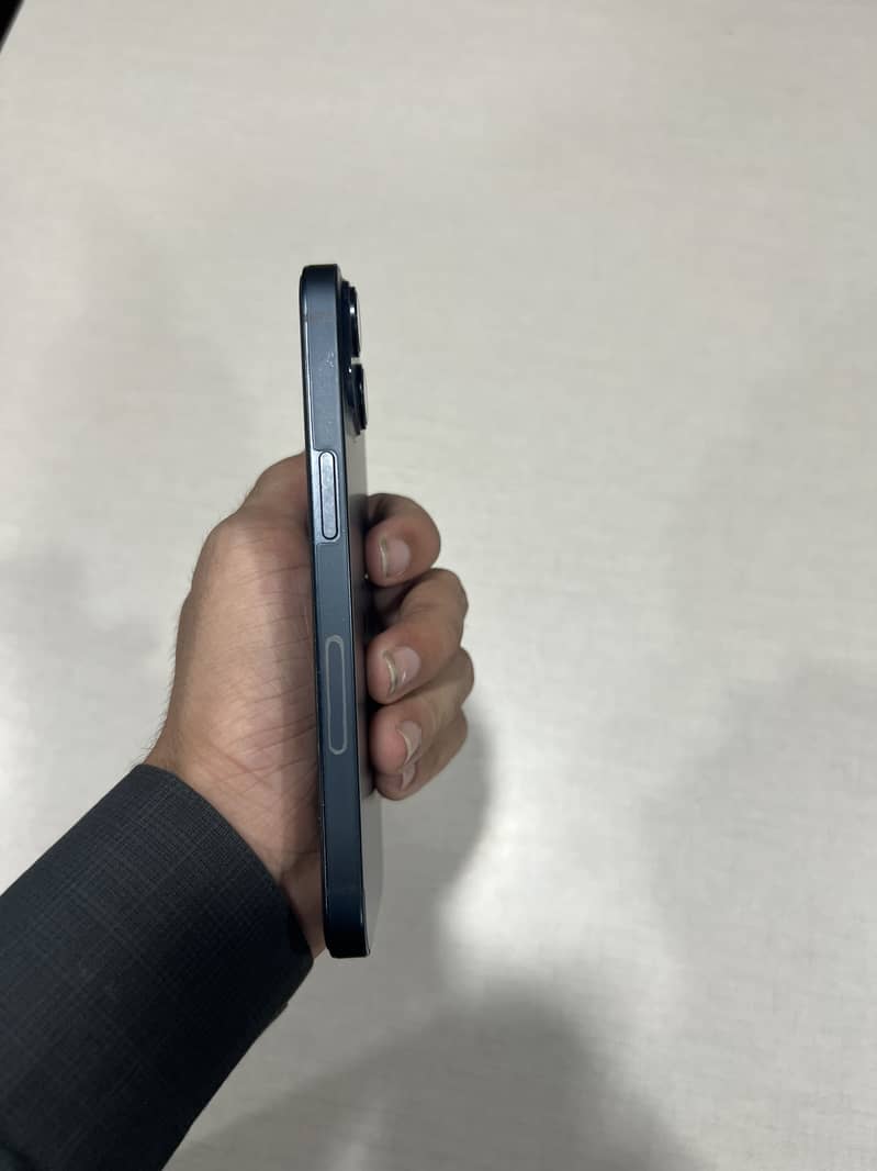 Apple iPhone 14 1