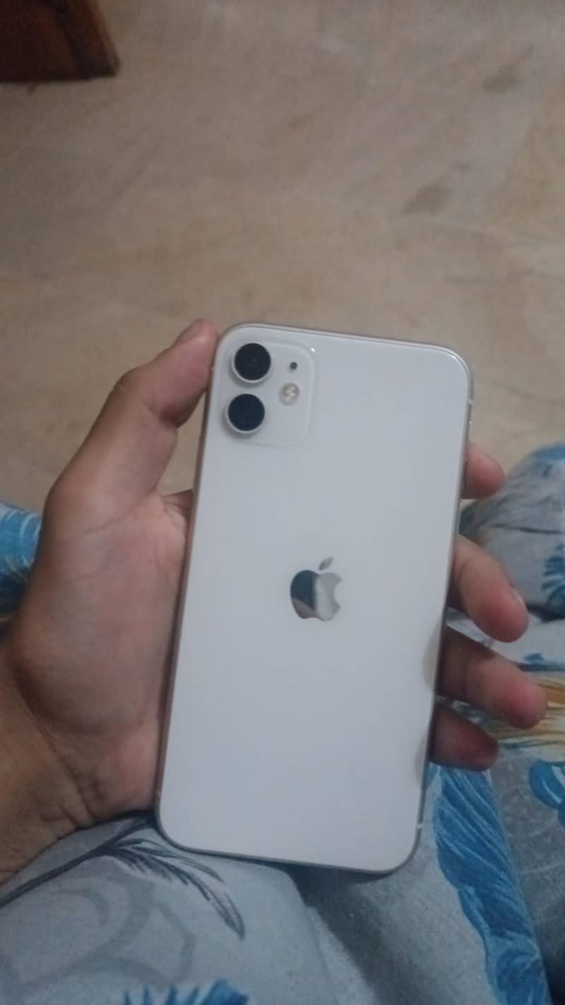 Apple iPhone 11 0