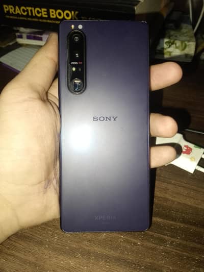 Sony 1 mark iii (Flagship device)