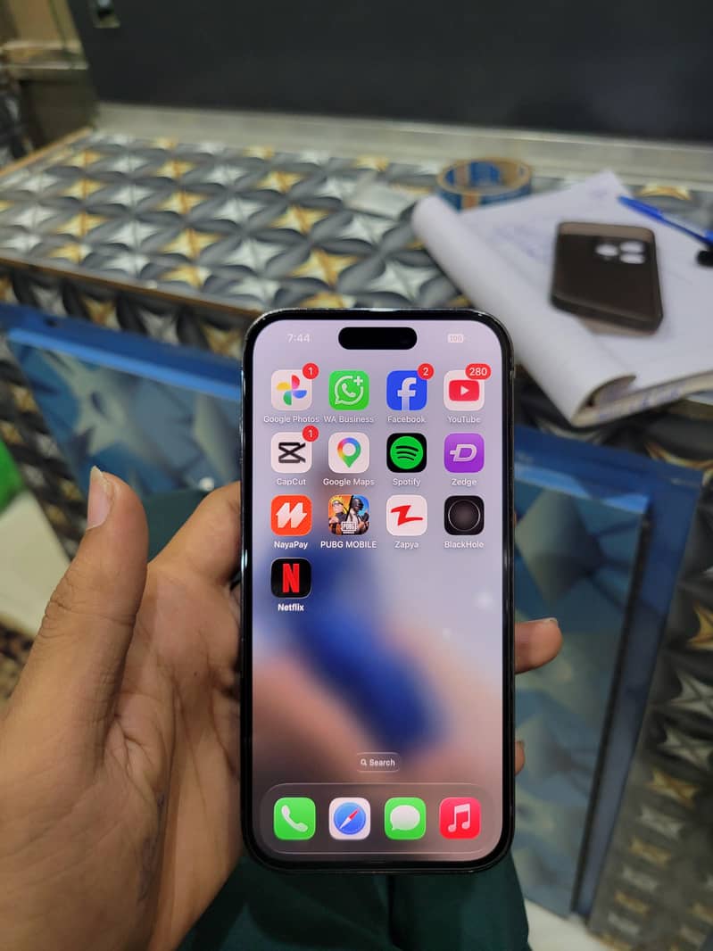 IPHINE 14 pro 3