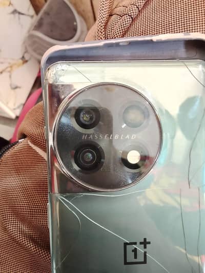 One Plus 11 5G (Exchange possible)