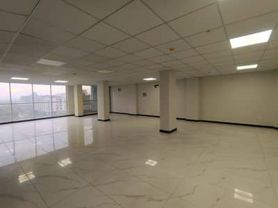 1800 Sqft Commercial Floor Avaiable On Rent Located In Gulberg Greens Buisness Square