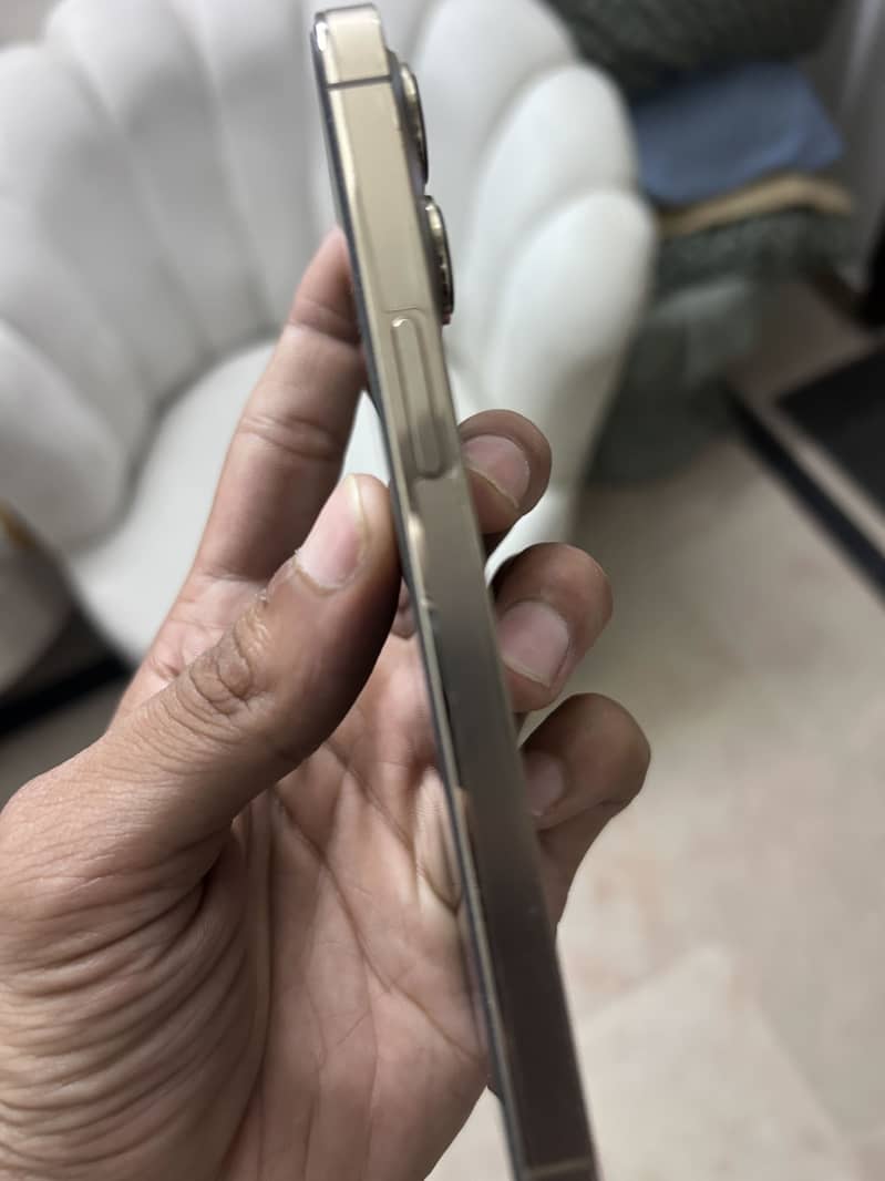 Apple iPhone 13 Pro 1