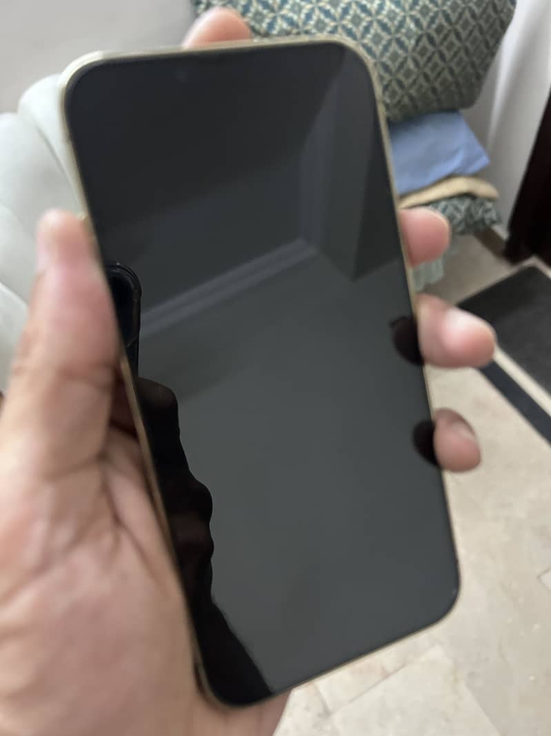 Apple iPhone 13 Pro 3