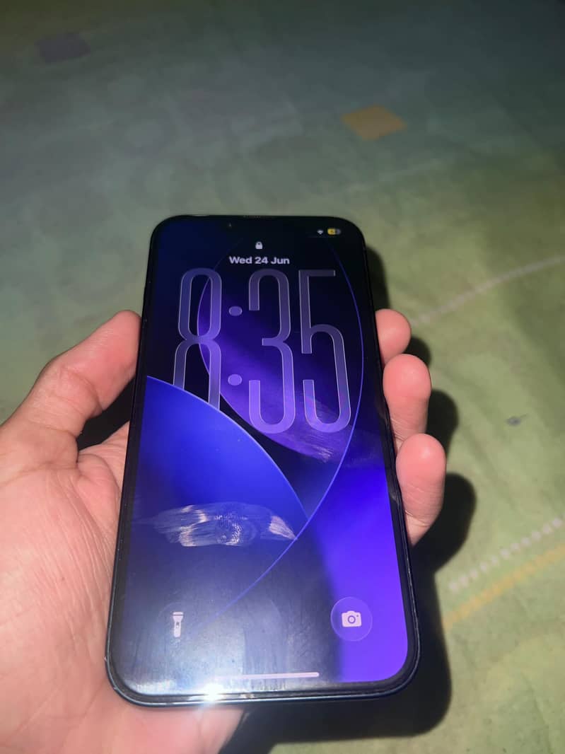 Apple iPhone 13 1
