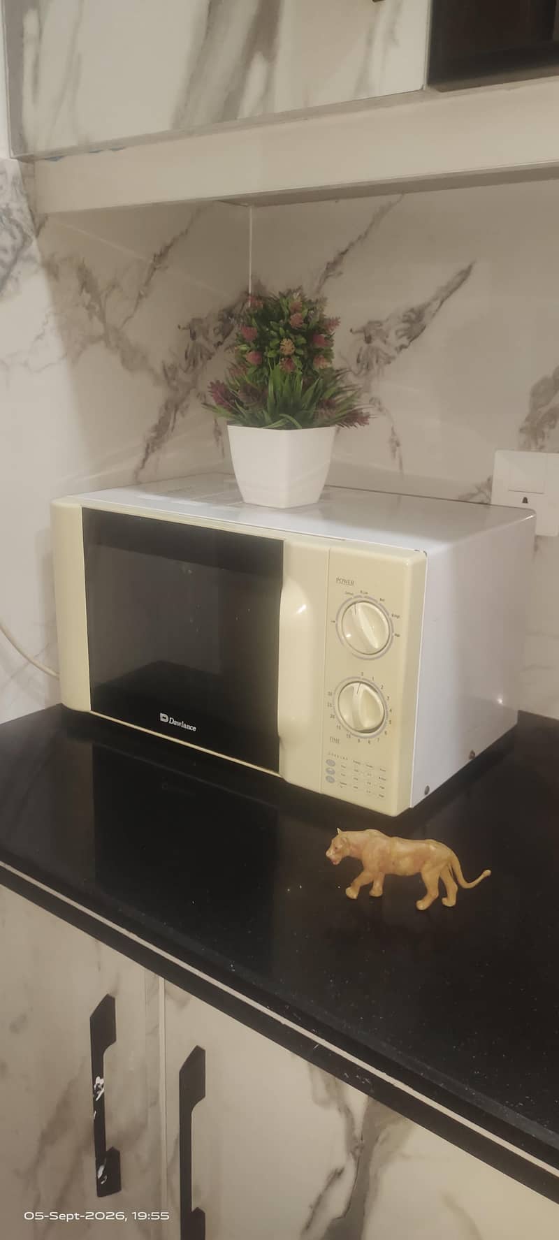 microwave Dawlance 0