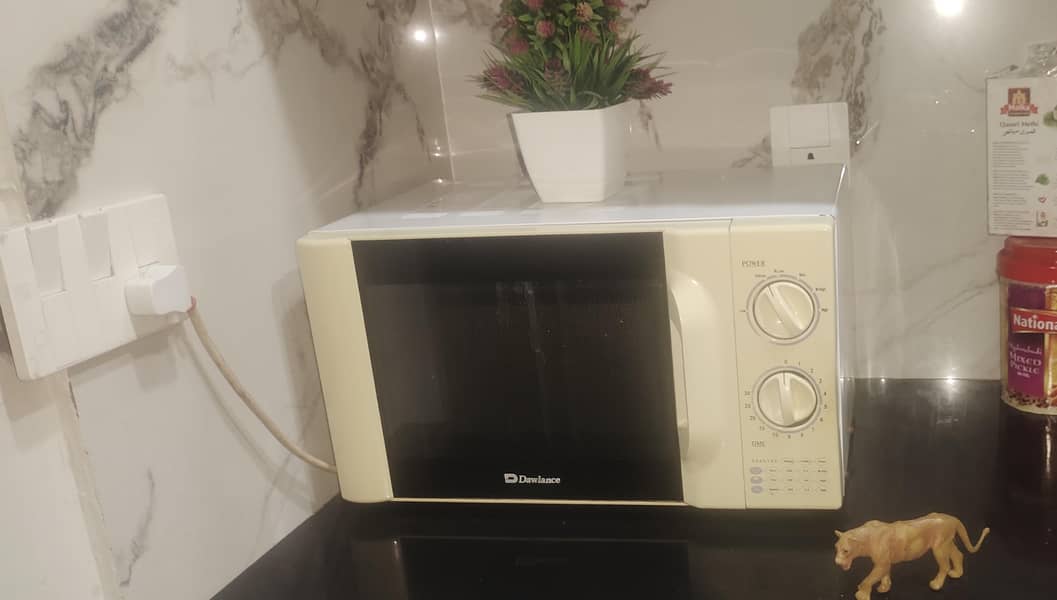 microwave Dawlance 1